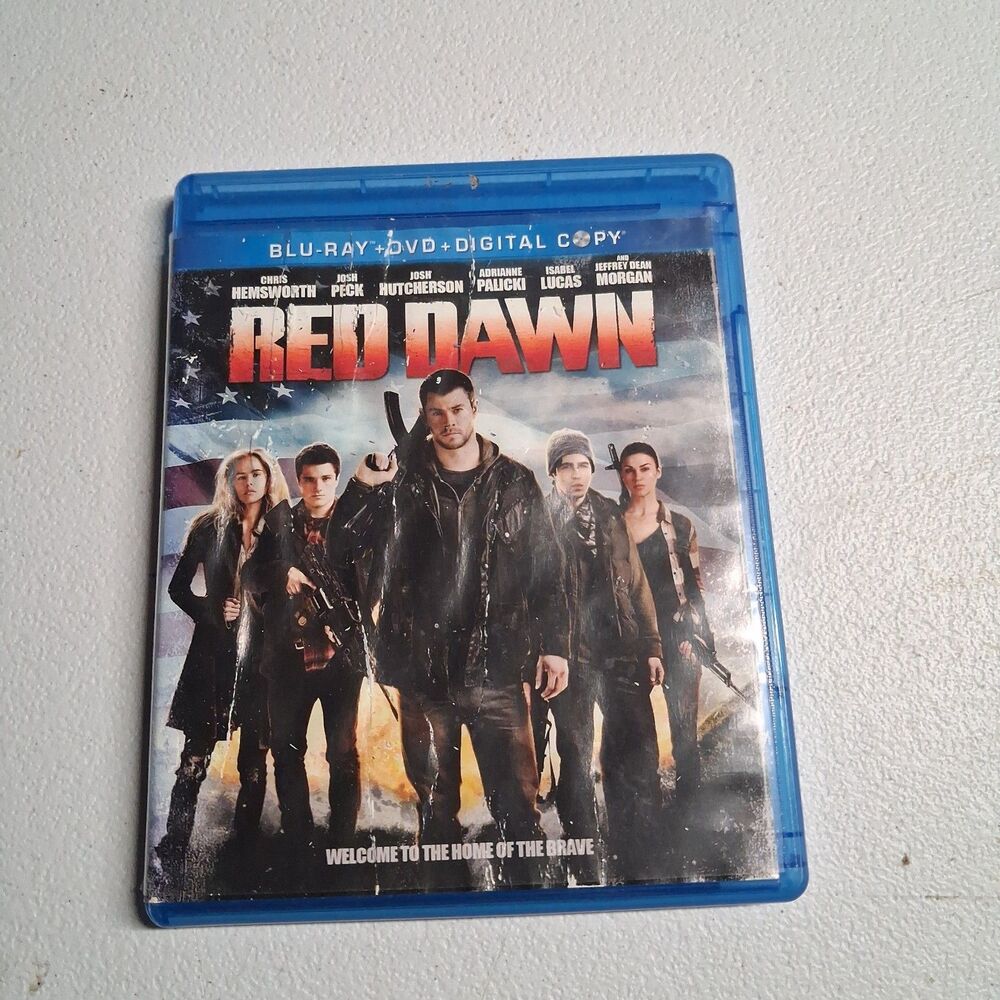 Red Dawn (Blu-ray, 2012)